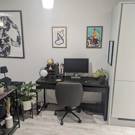 Stylish Harbourside Apartament *