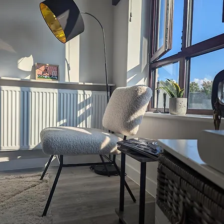 Stylish Harbourside בריסטול