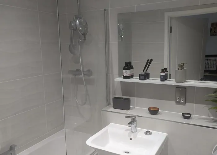 شقة Stylish Harbourside بريستول