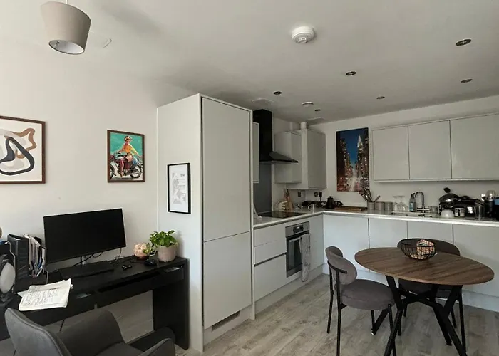 דירה Stylish Harbourside בריסטול